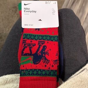 Nike Dri-Fit (2) pair Crew Socks